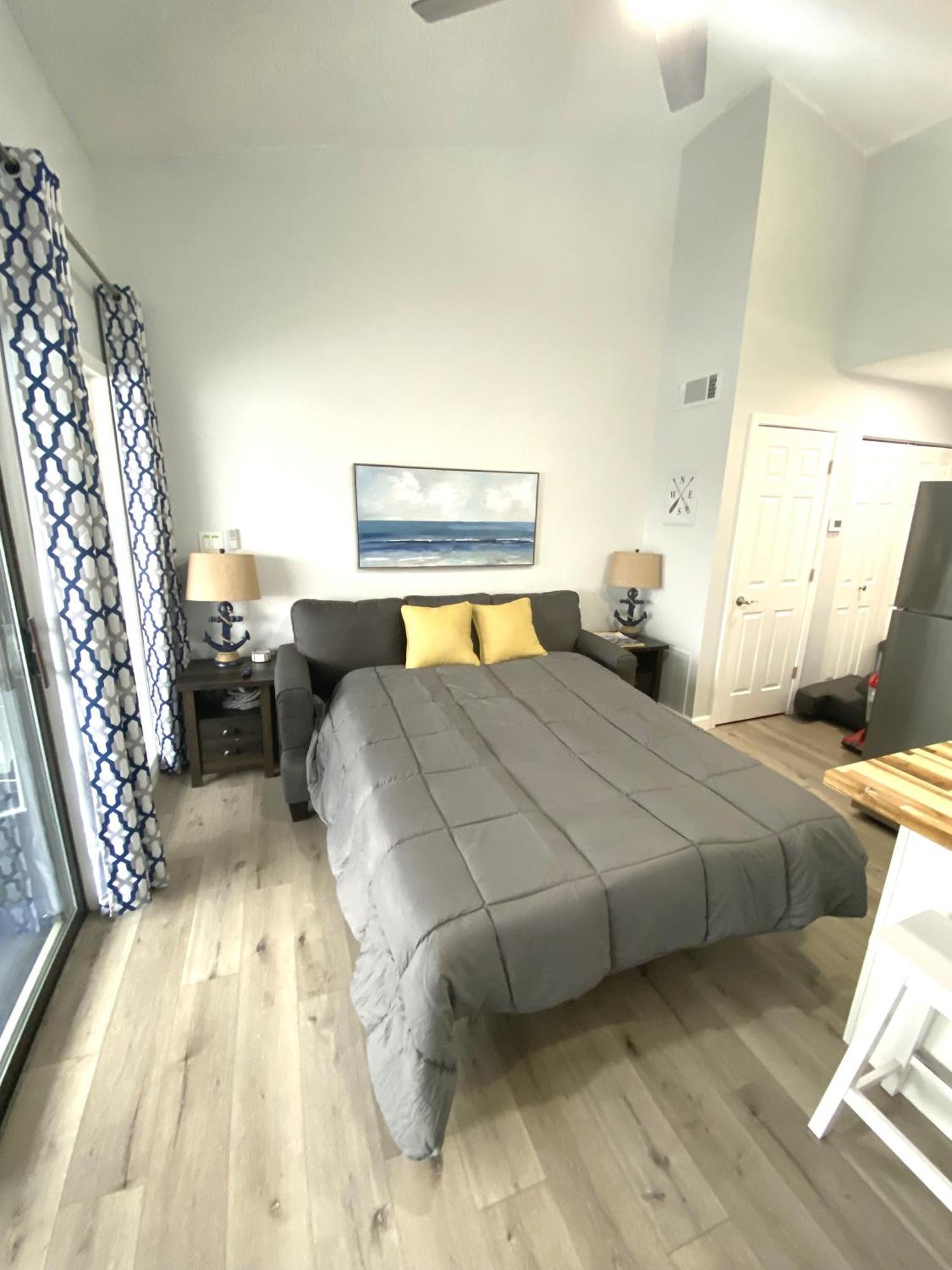 B Lakefront! Remodeled, Boat Slip, Patio Views, Pool, Boat Ramp, Wifi Osage Beach Dış mekan fotoğraf