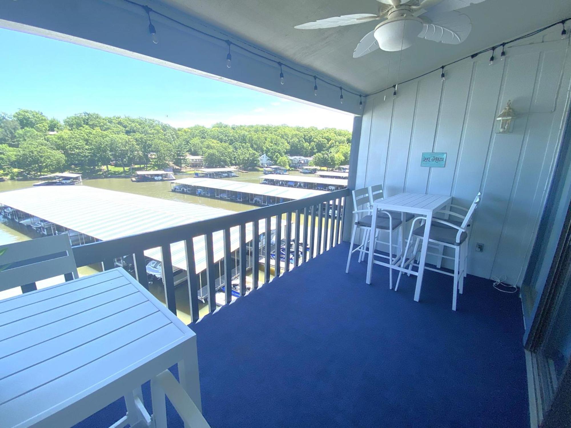 B Lakefront! Remodeled, Boat Slip, Patio Views, Pool, Boat Ramp, Wifi Osage Beach Dış mekan fotoğraf